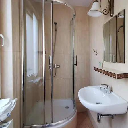 Hotel Zieliniec Poznan
