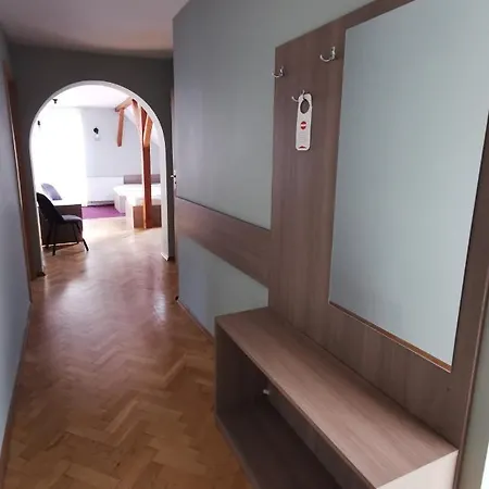 Zieliniec 2* Poznan