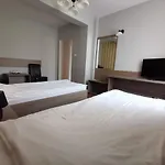 Zieliniec Отель Познань