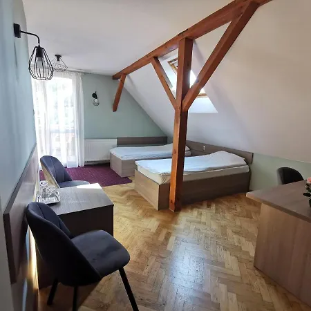 Zieliniec Hotel 2*