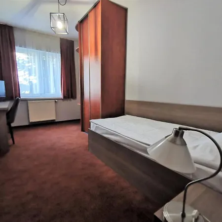 Hotel Zieliniec Poznan