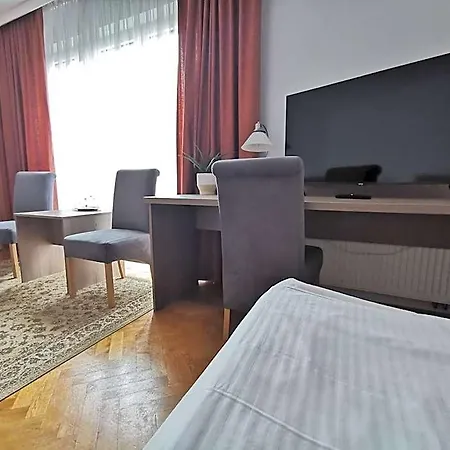 Zieliniec Szálloda Poznań