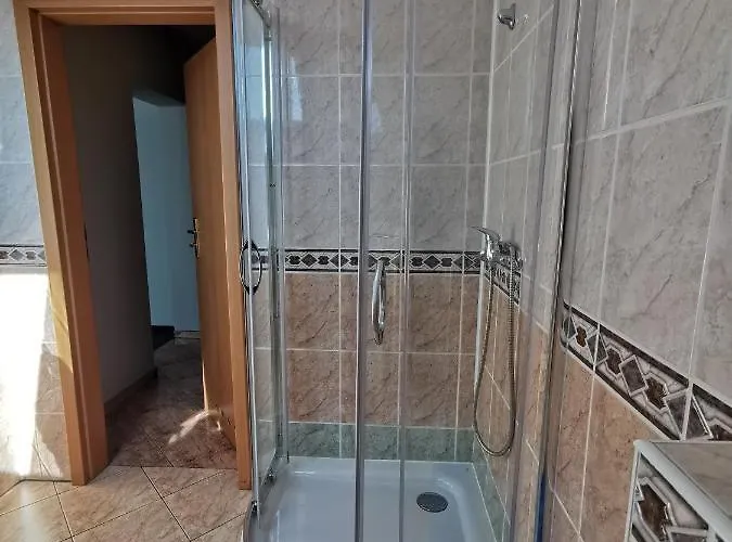 Отель Zieliniec Познань