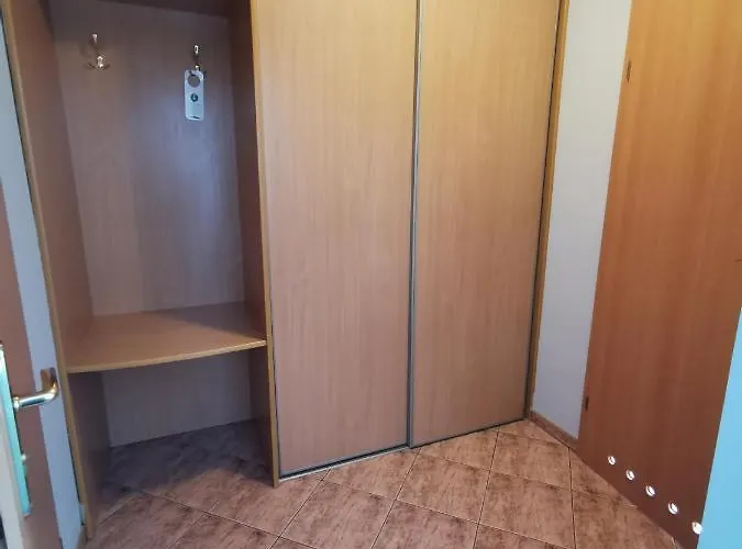 Zieliniec Отель